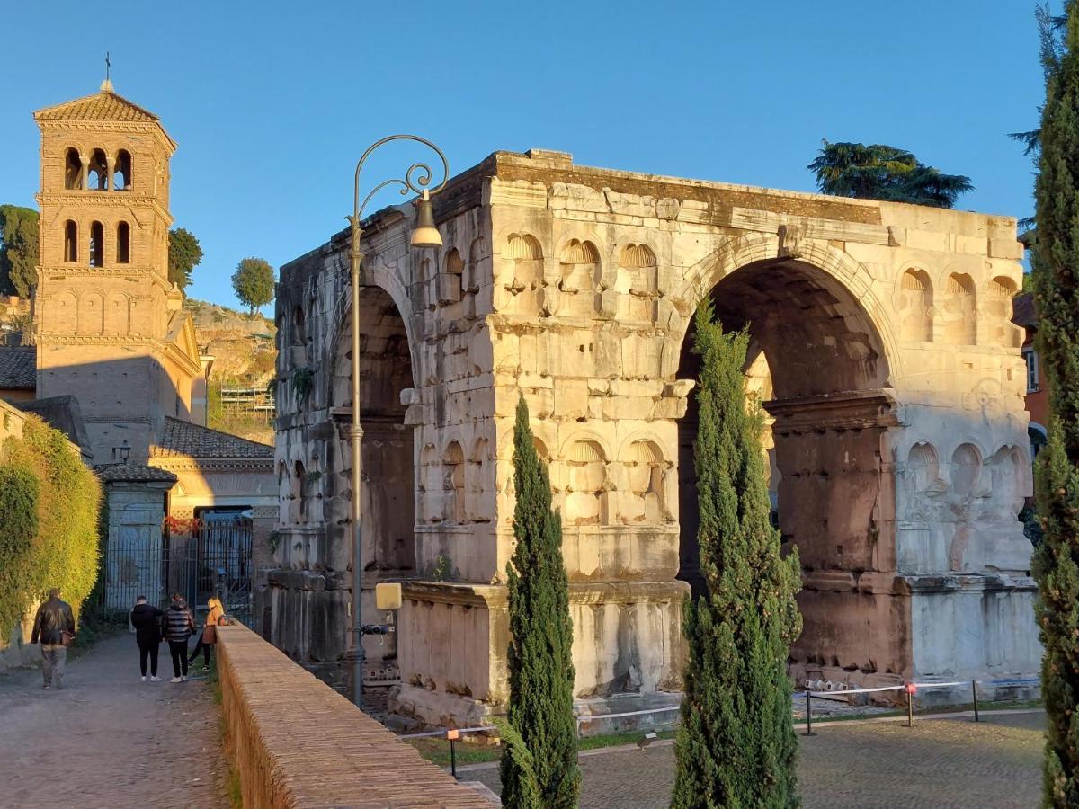 Palazzo Velabro, A Member Of Design Hotels Rome Exterior photo